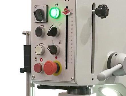 Stalex SHD-50PF Pro 
  Простота управления  
 Пульт управления нового образца упрощает работу с оборудованием  
