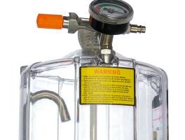 Trommelberg UZM80  Контроль масла  Прозрачная колба позволяет контролировать качество и количество заменяемого масла 